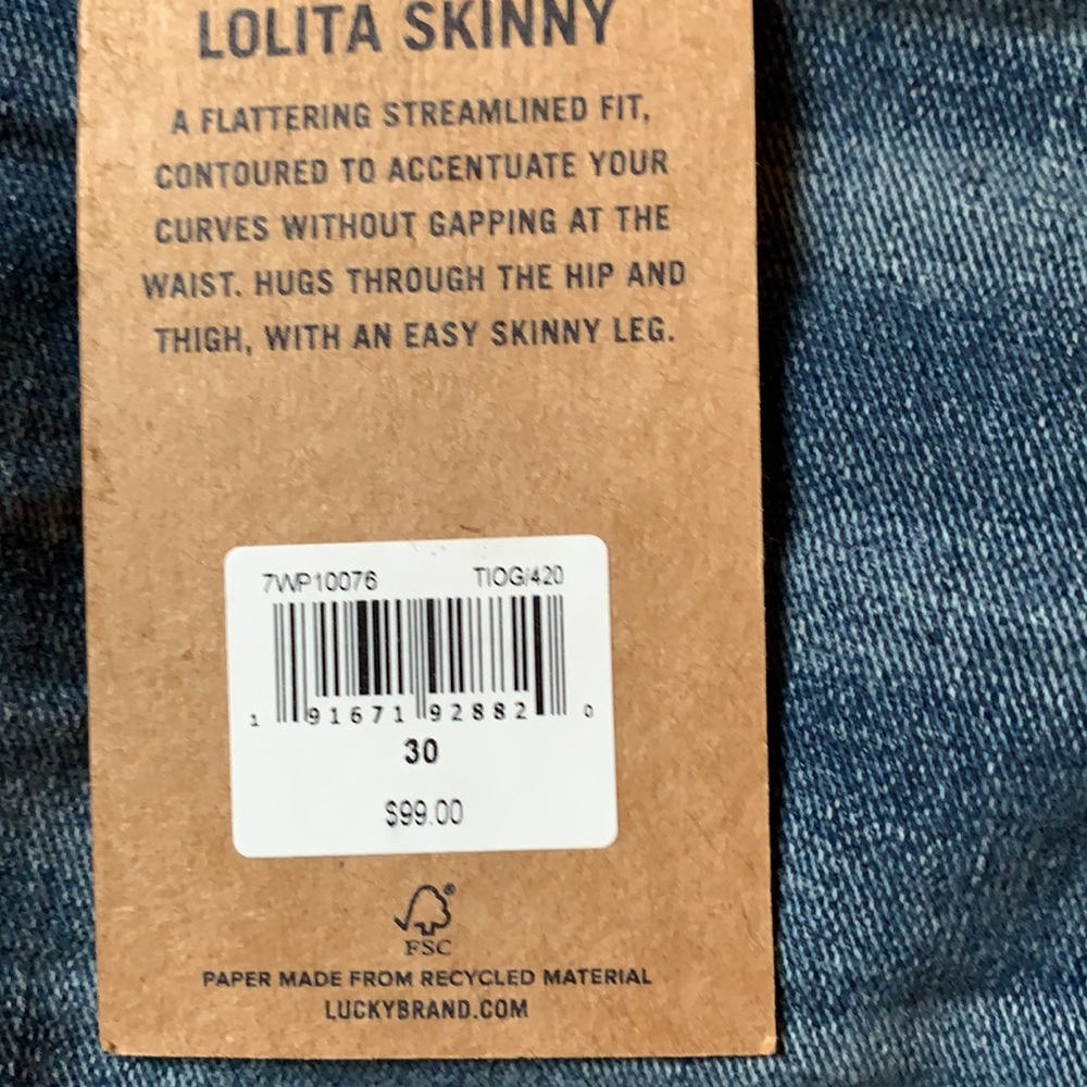 Women’s Skinny Jeans - Picture 5 of 7